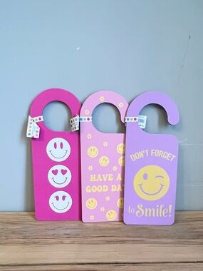 Set of 3 Space Door Knob Hangers